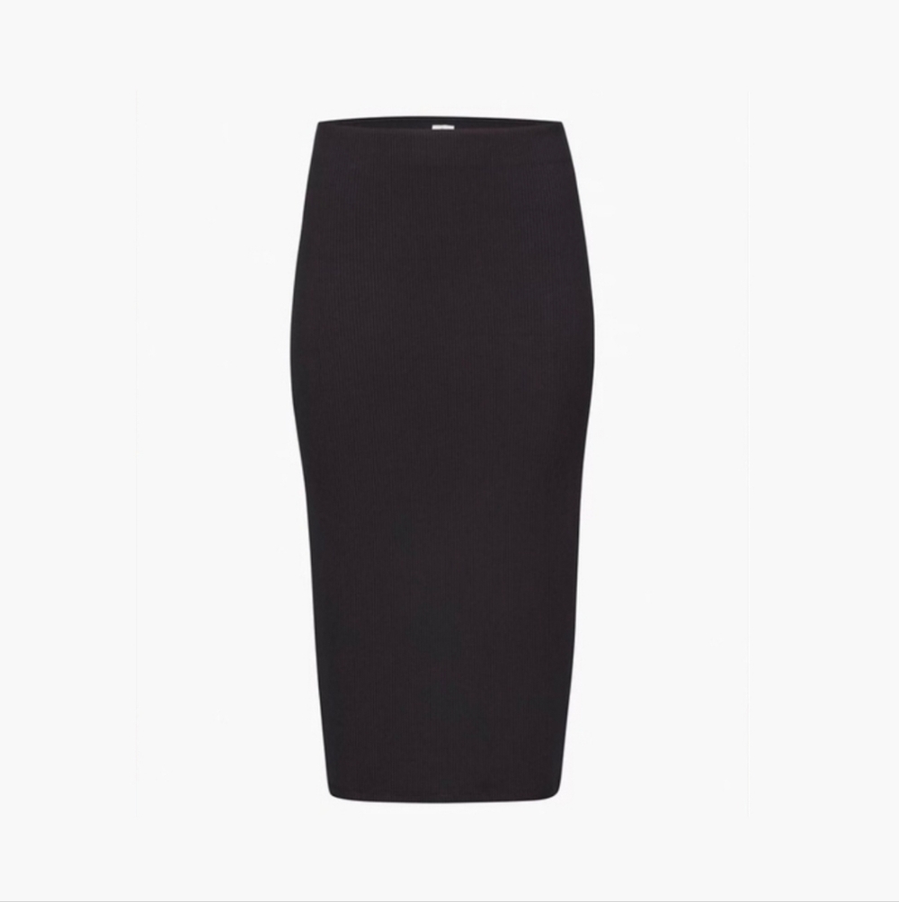 aritzia janine ribbed midi skirt Wilfred